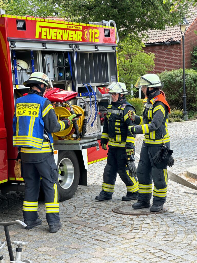 afb070d7 7053 4d6c 8ed6 1f4cb8b691bf